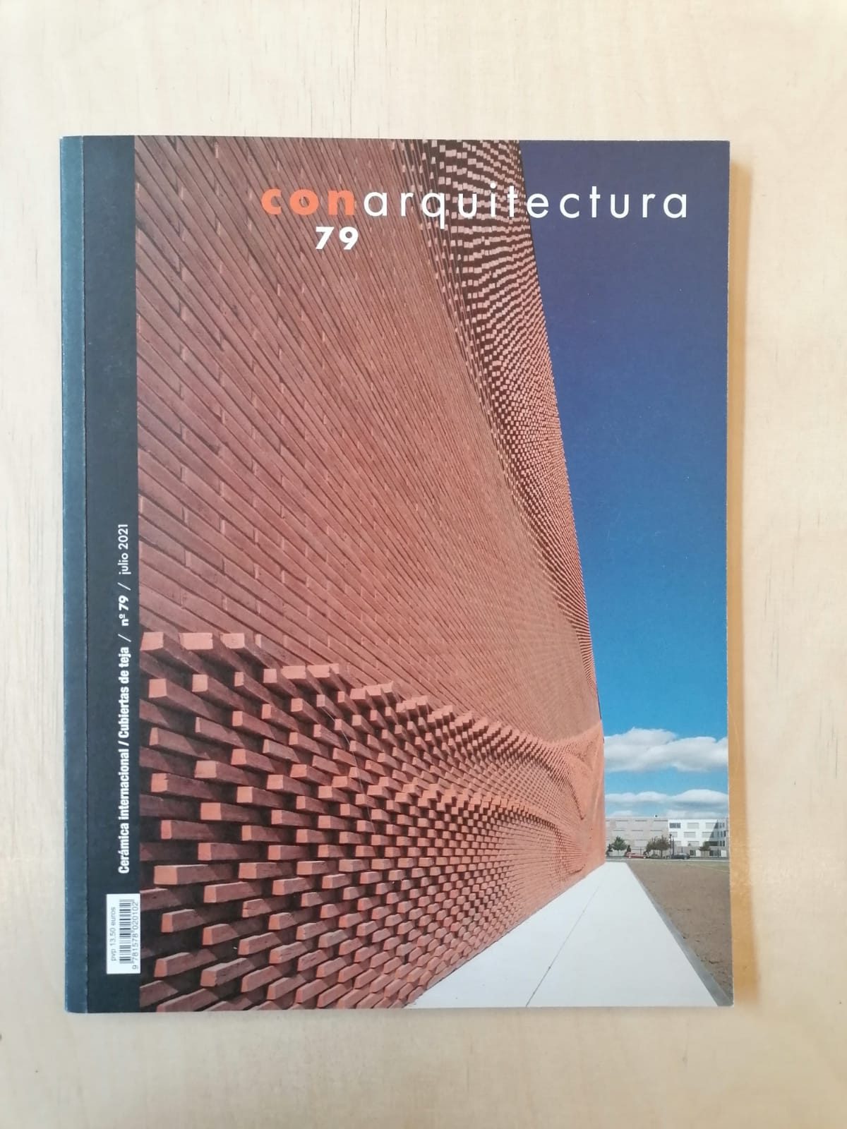 Con arquitectura portada