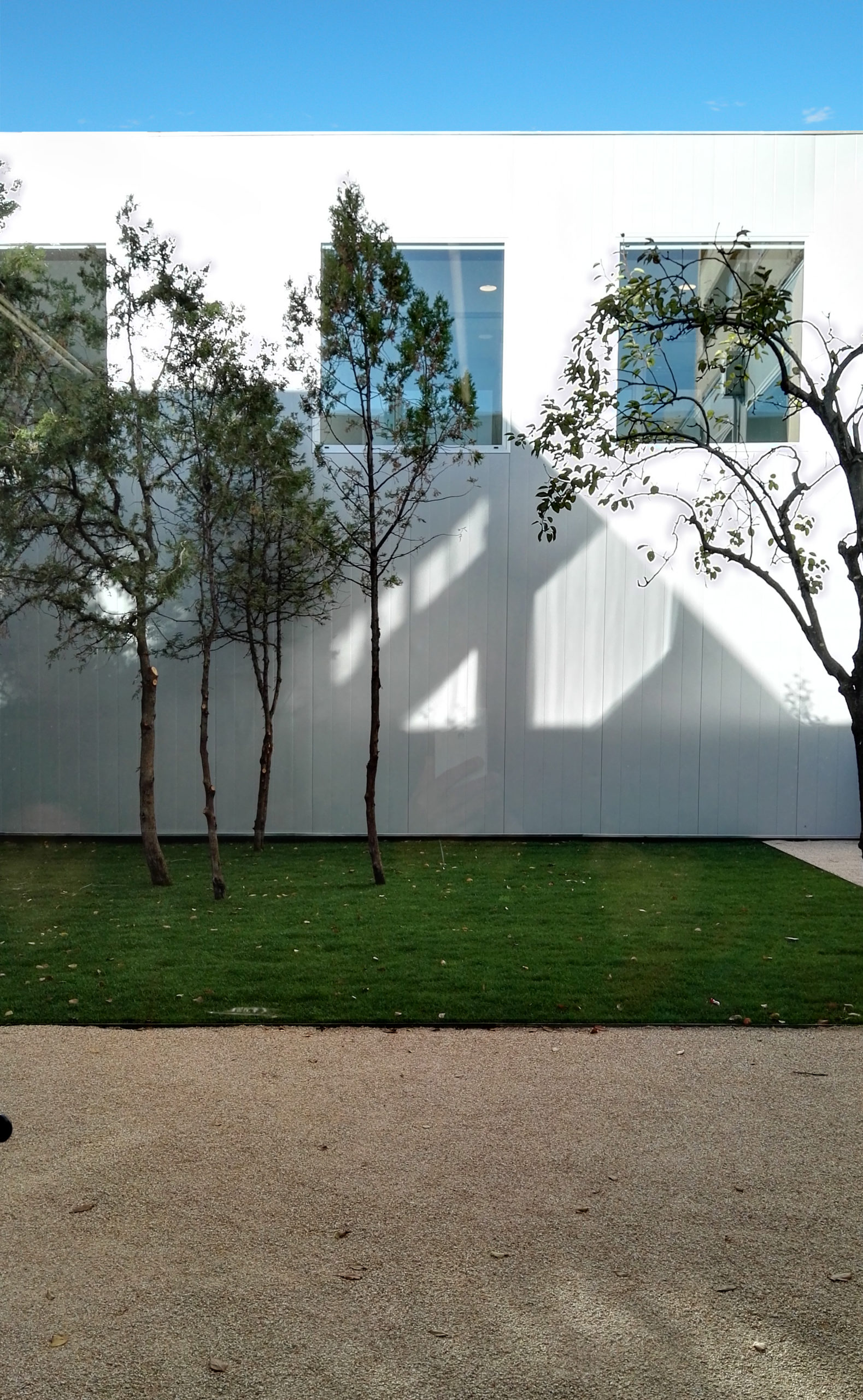 1ER premio para una nueva sede para el COEM