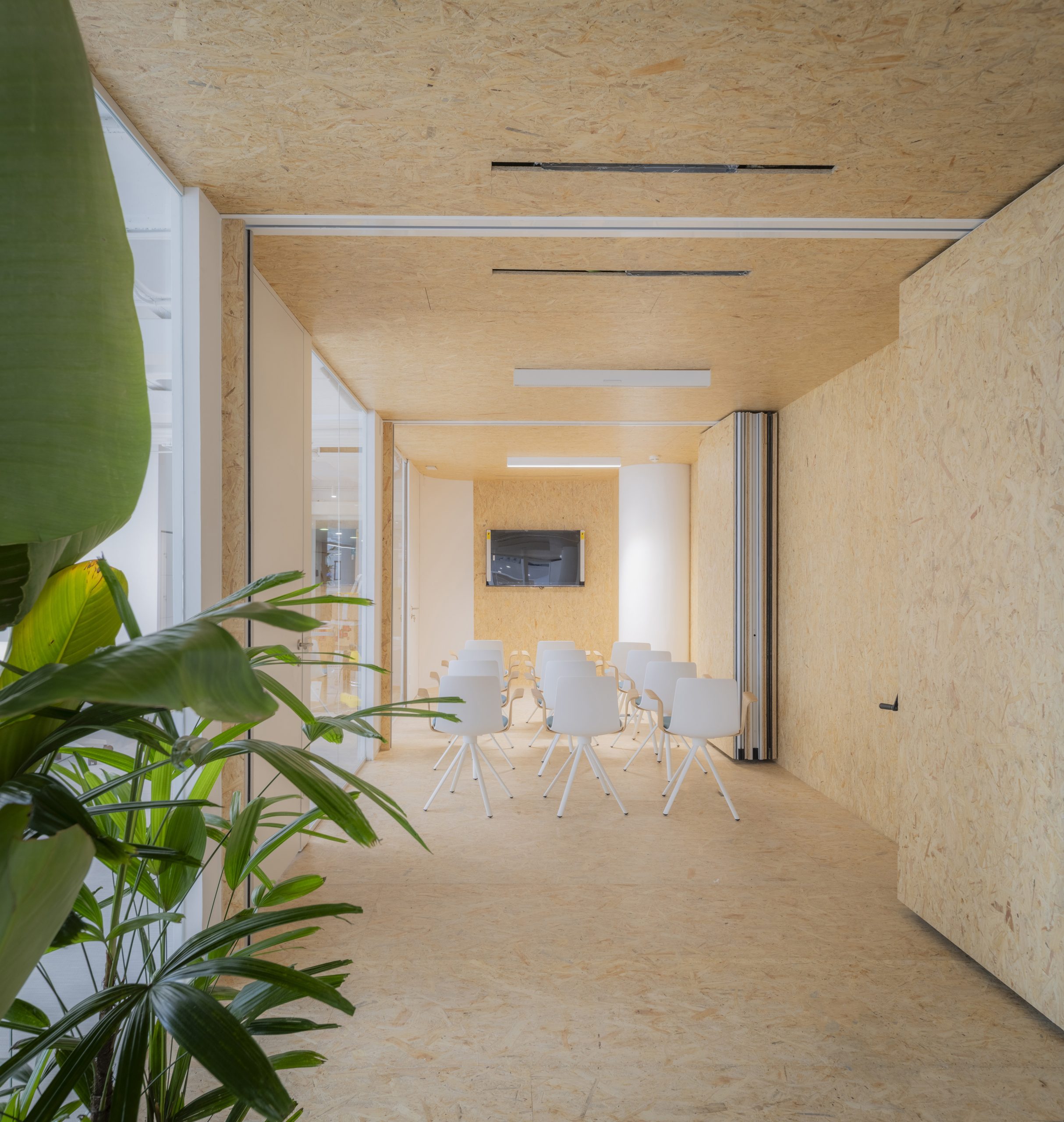 sala de reuniones convertible. tabiques móviles