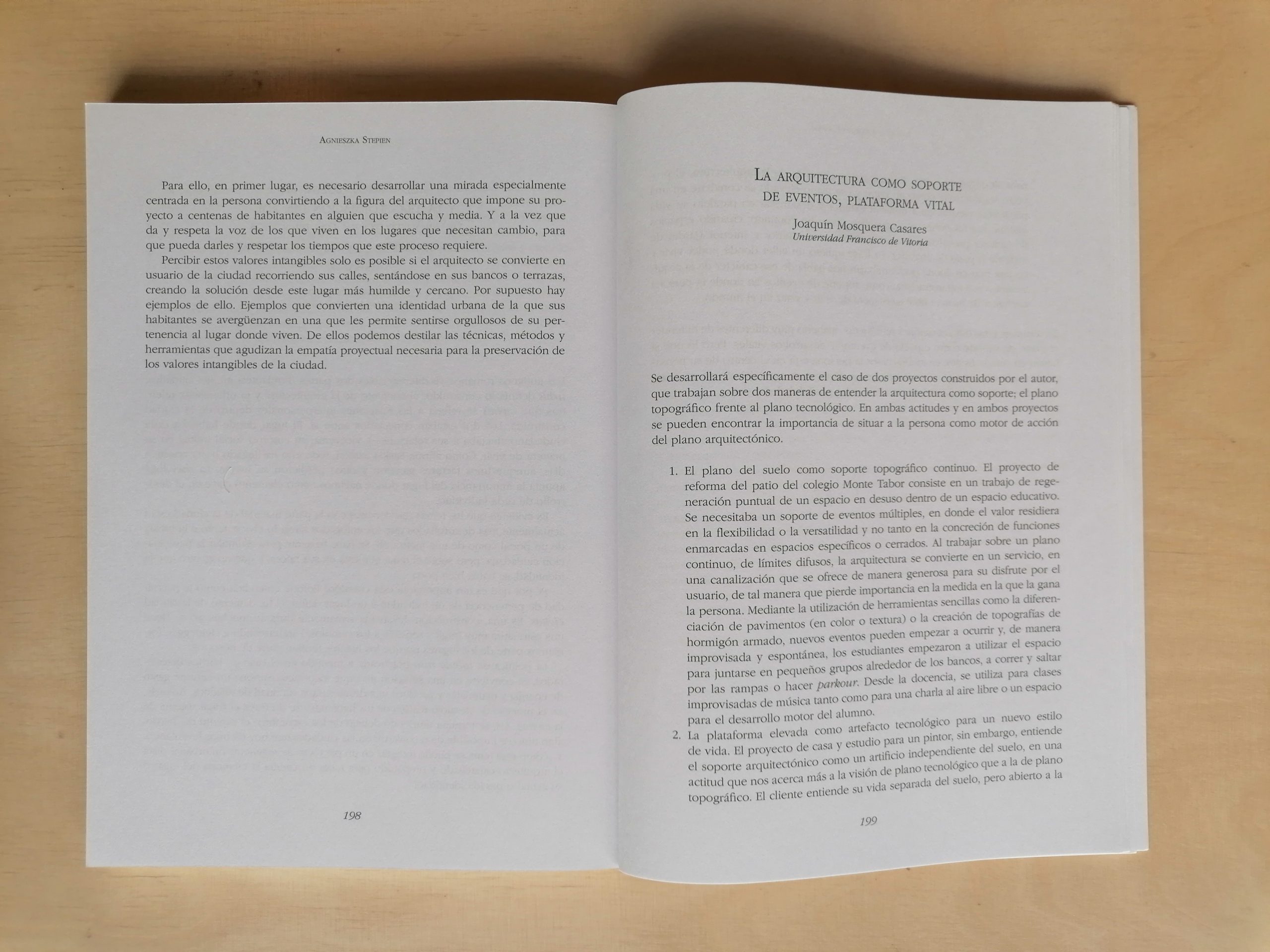Primera página del artículo de Joaquín en Arquitetura y persona